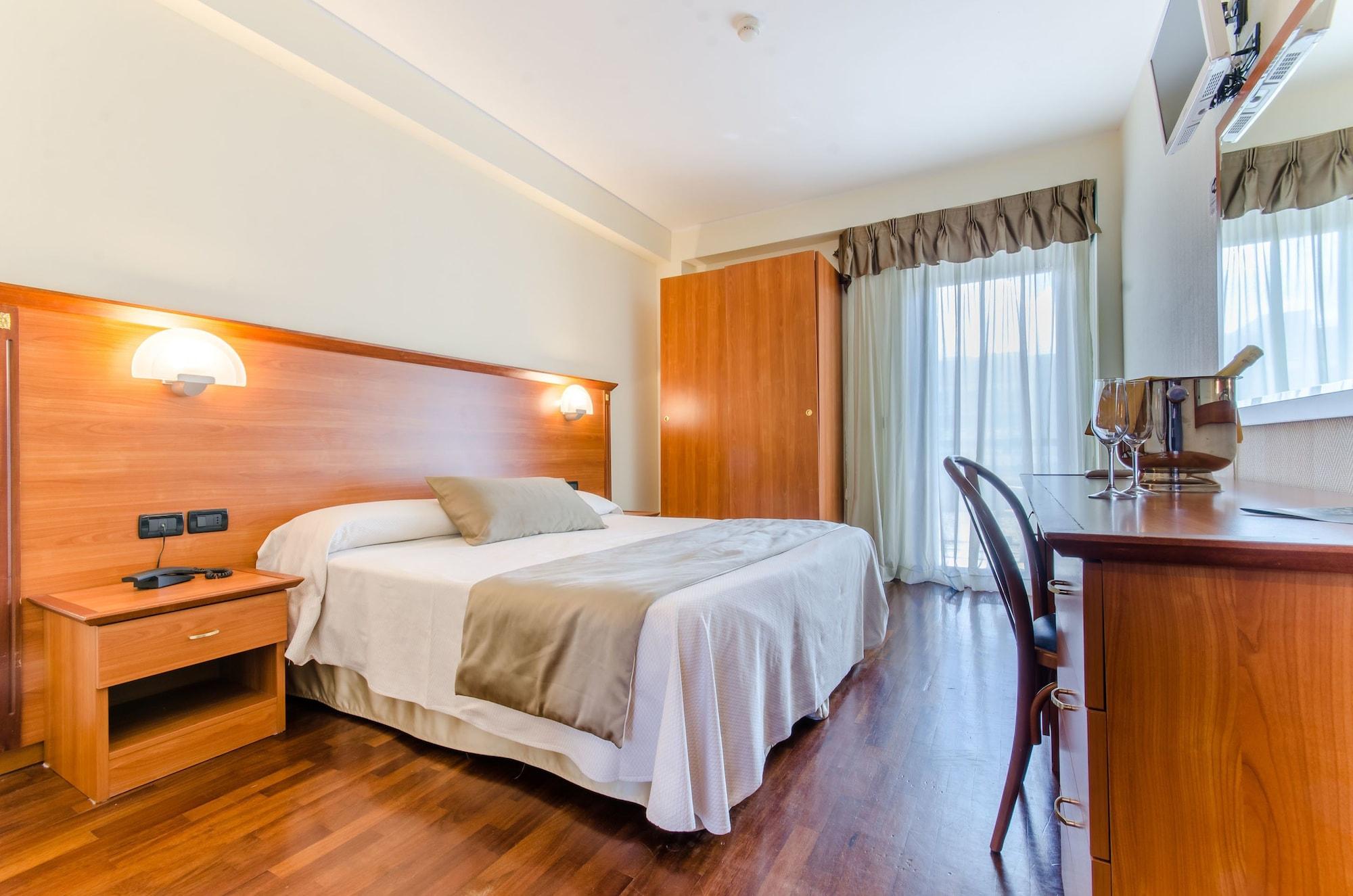 Hotel Federico II Л'Аквіла Екстер'єр фото